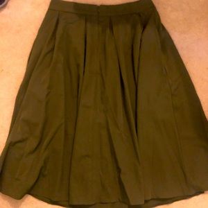 Olive green A line full knee length Grace Karin skirt, size medium